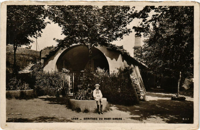 Carte postale ancienne Ermitage du Mont-Cindre