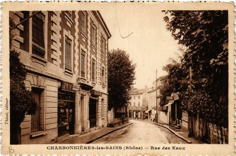 Carte postale ancienne Charbonnieres-les-Bains Rue des Eaux à Charbonnières-les-Bains