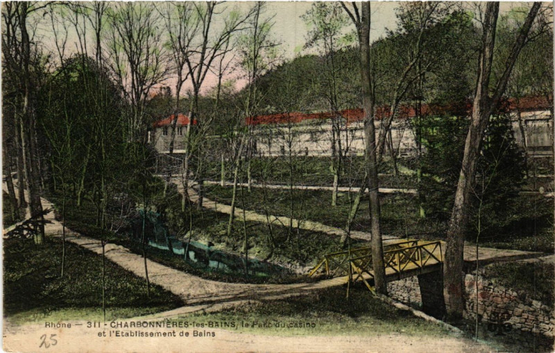 Carte postale ancienne Charbonnieres-les-Bains Le Parc du Casino et l'Etabl. De Bains à Charbonnières-les-Bains