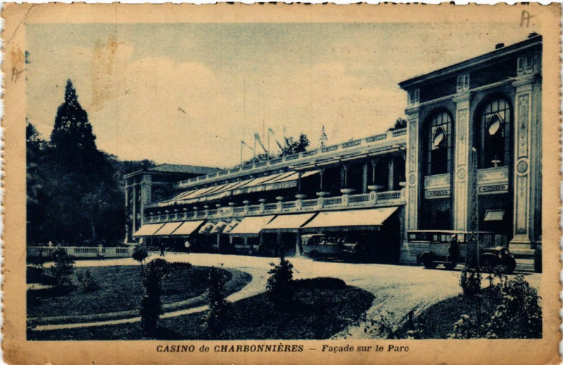 Carte postale ancienne Charbonnieres-les-Bains Le Casino Facade sur le Parc à Charbonnières-les-Bains