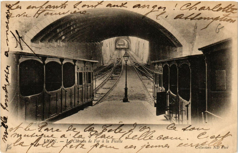 Carte postale ancienne Lyon - Le Chemin de Fer a la Ficelle à Lyon