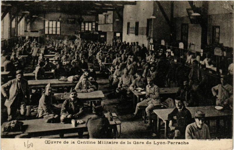 Carte postale ancienne Oeuvre de la Cantine Militaire de la Gare de Lyon-Perrache à Lyon