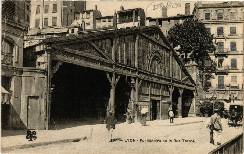 Carte postale ancienne Lyon - Funiculaire de la Rue Terme à Lyon