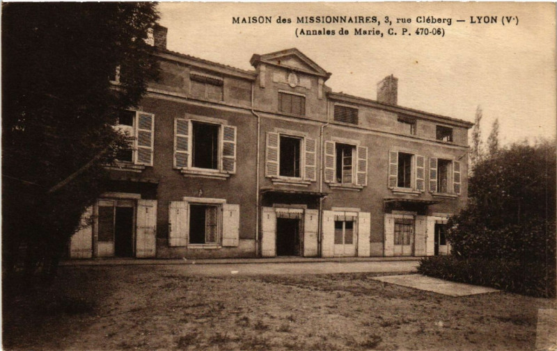 Carte postale ancienne Maison des Missionaires rue Cleberg - Lyon à Lyon