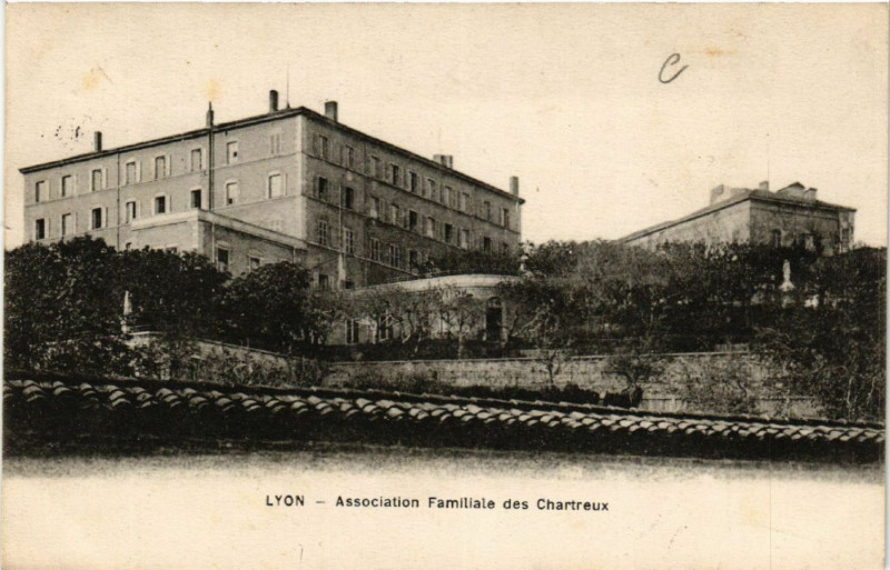 Carte postale ancienne Lyon - Association Familiale des Chartreux à Lyon