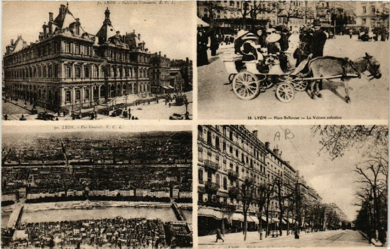 Carte postale ancienne Lyon - Place Bellecour à Lyon