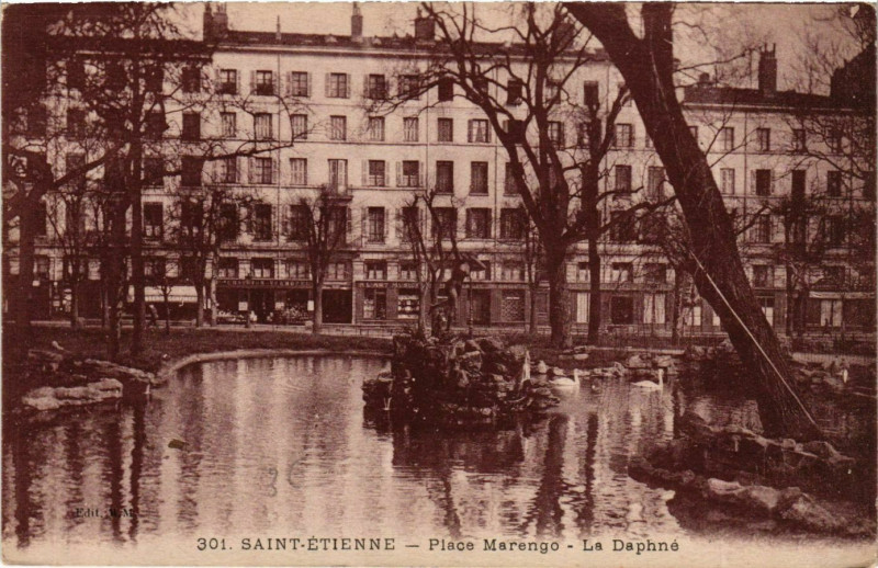 Carte postale ancienne Saint Etienne- Place Marengo, La Daphne France à Saint-Étienne