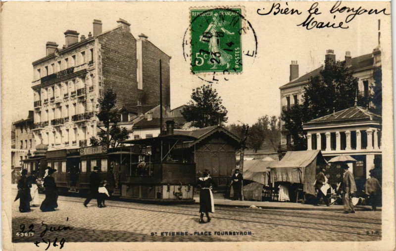 Carte postale ancienne Saint Etienne- Place Fourneyron France à Saint-Étienne