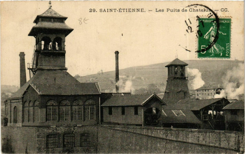 Carte postale ancienne Saint Etienne- Les Puits de Chatelus France à Châtelus