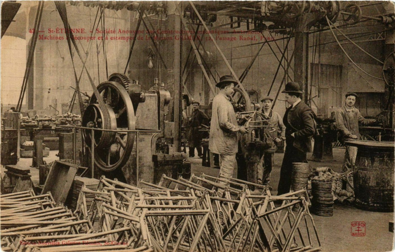 Carte postale ancienne Saint Etienne- Machines a decouper France à Saint-Étienne