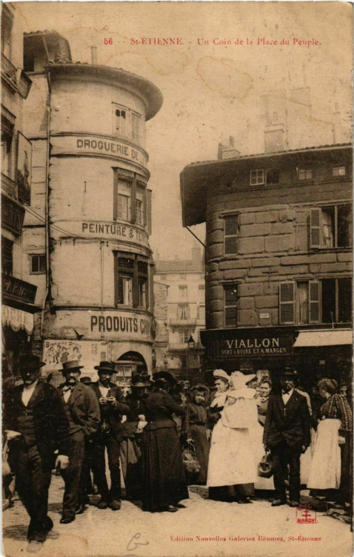 Carte postale ancienne Saint Etienne- Un coin de la Place du Peuple France à Saint-Étienne
