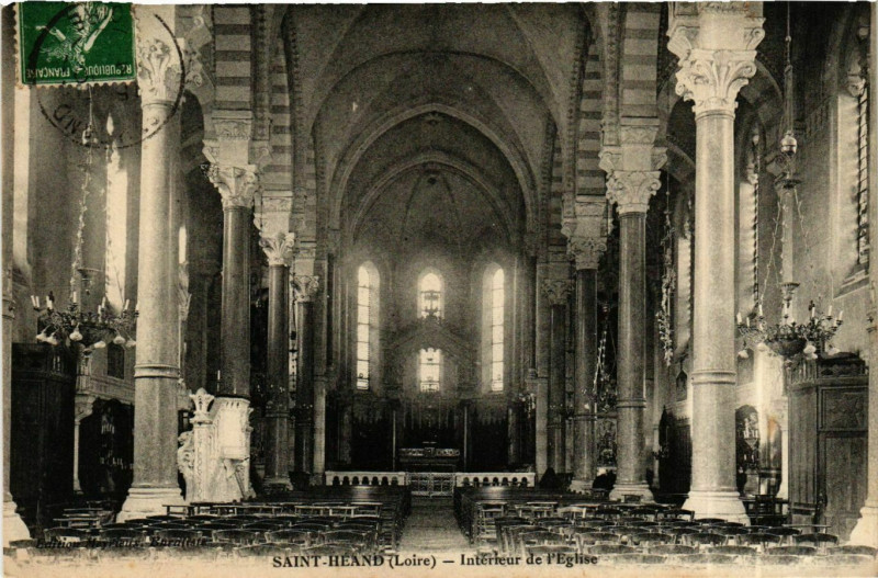 Carte postale ancienne Saint-Heand - Interieur de l'Eglise France à Saint-Héand
