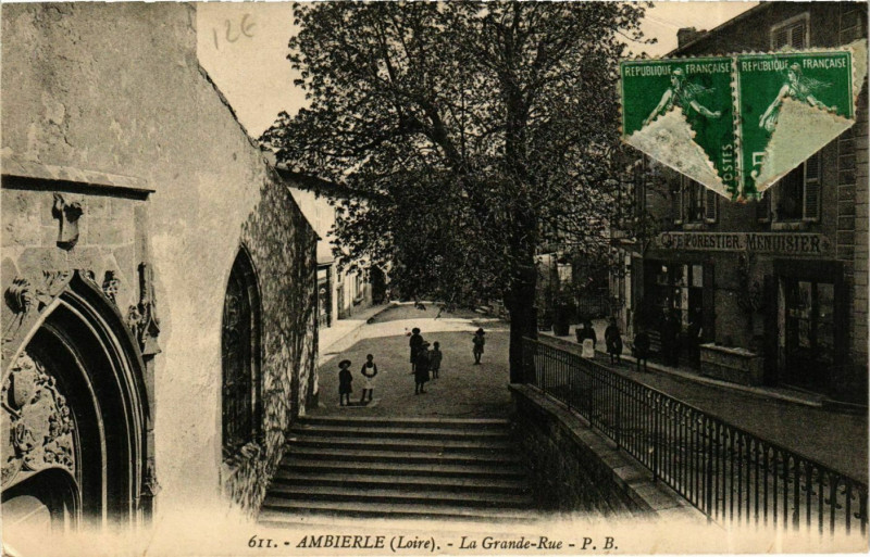 Carte postale ancienne Ambierle - La Grande-Rue France à Ambierle