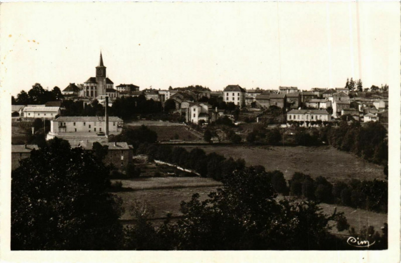 Carte postale ancienne Montagny - Vue Generale et Ecole Libre France à Montagny