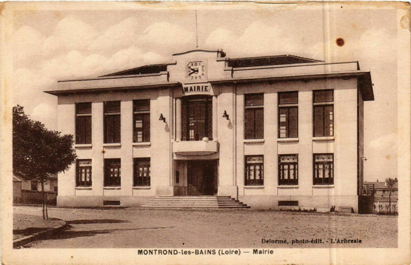 Carte postale ancienne Montrond-les-Bains - Mairie France à Montrond-les-Bains