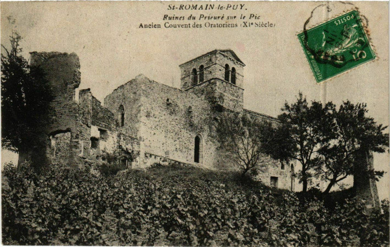 Carte postale ancienne Saint-Romain-le-Puy - Ruines du Prieure sur le Pic France à Saint-Romain-le-Puy