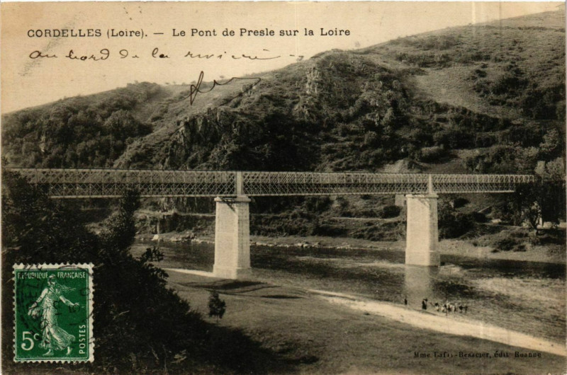 Carte postale ancienne Cordelles - Le Pont de Presle sur la Loire France à Cordelle