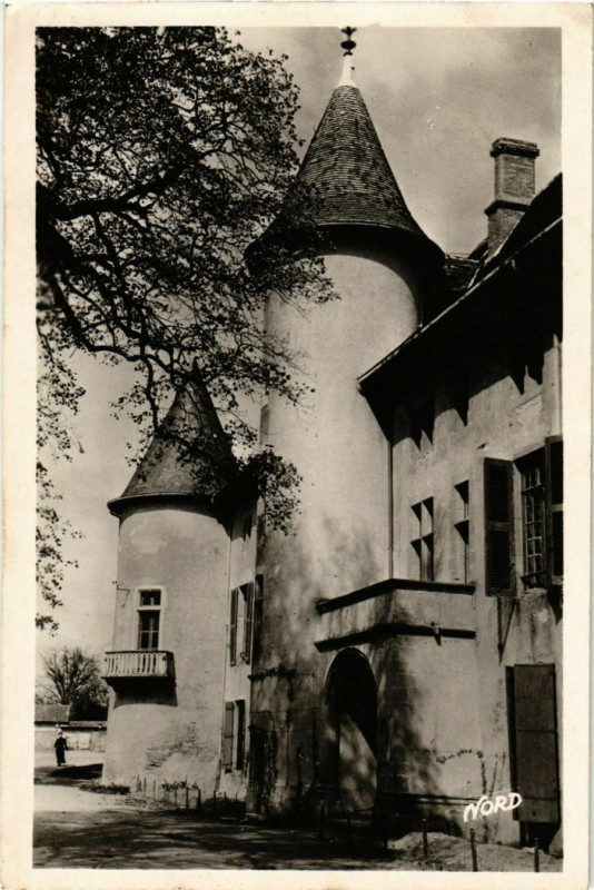 Carte postale ancienne Nandax - Facade Ouest de Chateau - Porche de la Chapelle France à Nandax