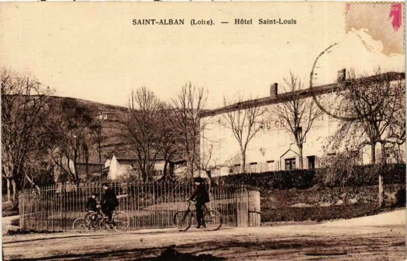 Carte postale ancienne Saint-Alban - Saint-Alban-les-Eaux - Hotel Saint-Louis France à Saint-Alban-les-Eaux
