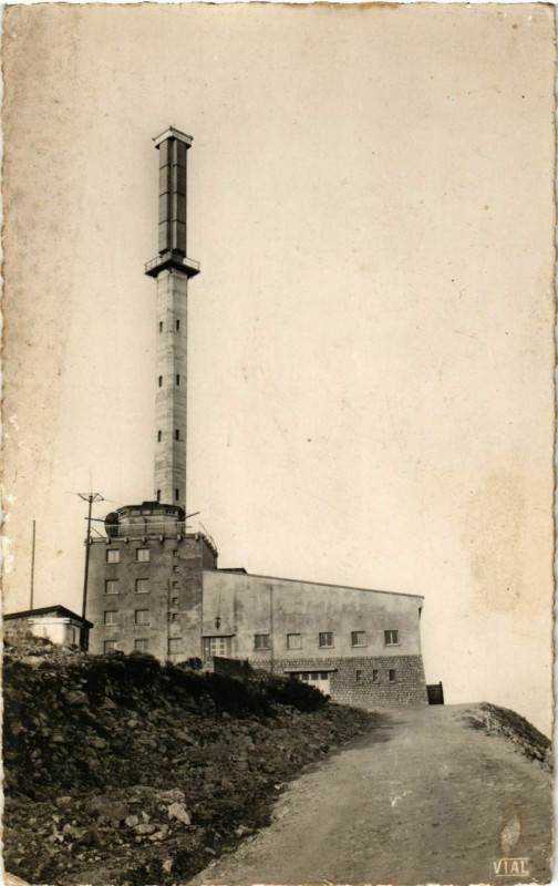 Carte postale ancienne Env. De Saint-Etienne - La Tour de la Television - Mont Pilat France à Saint-Étienne