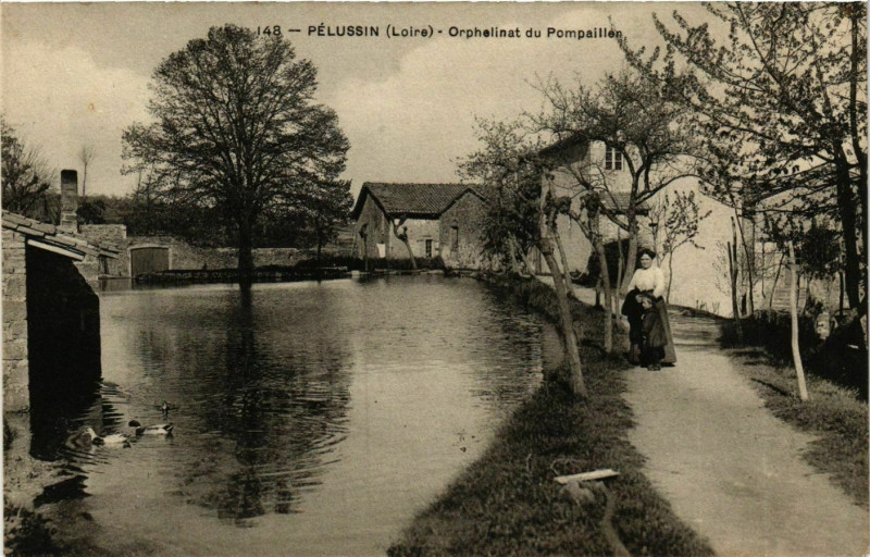 Carte postale ancienne Pelussin- Orphelinat du Pompaillen France à Pélussin