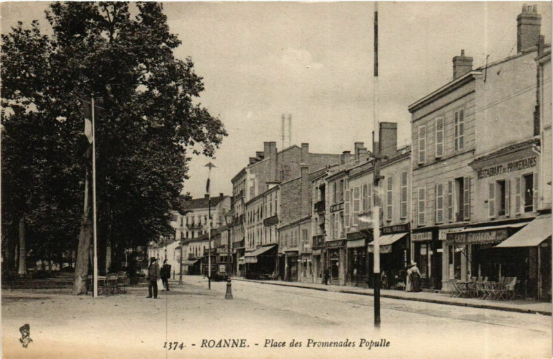 Carte postale ancienne Roanne- Place des Promenades Populle France à Roanne
