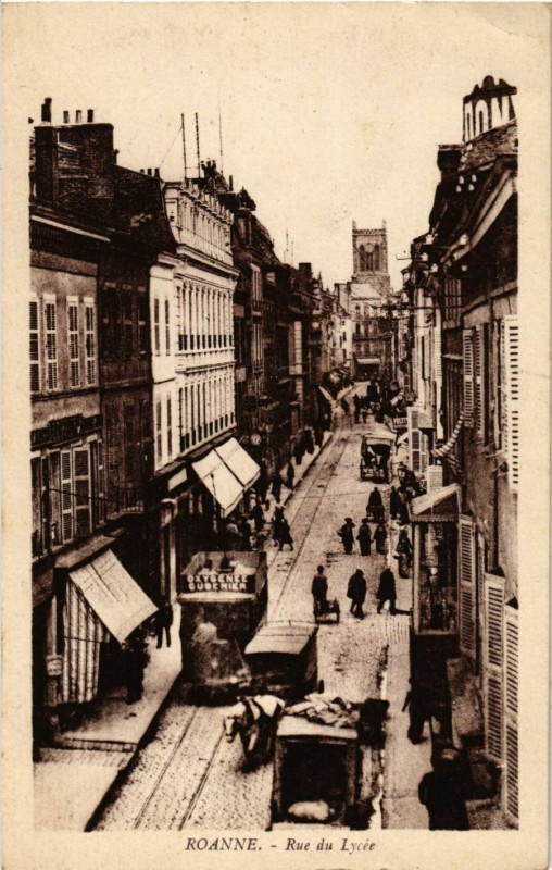 Carte postale ancienne Roanne- Rue du Lycee France à Roanne