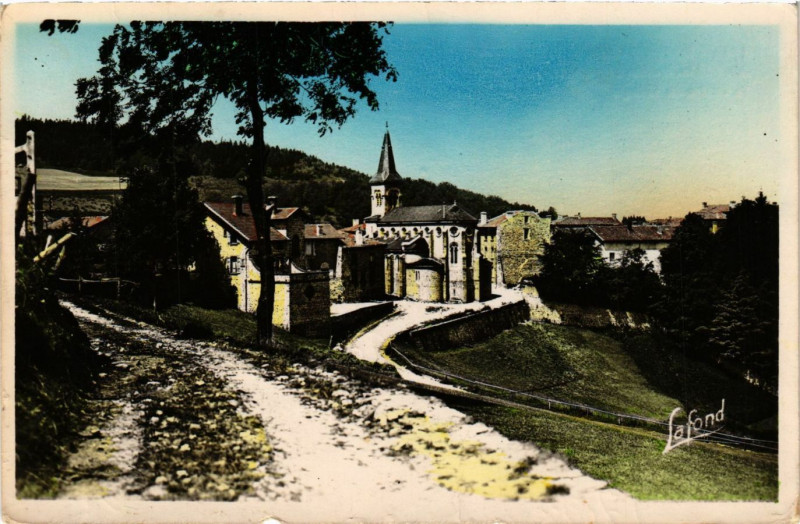 Carte postale ancienne Planfoy- Le Centre du Village à Planfoy