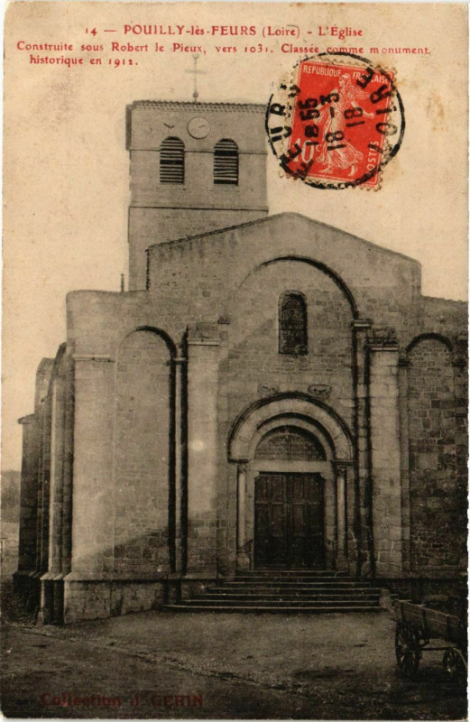 Carte postale ancienne Pouilly les Feurs- Eglise à Feurs