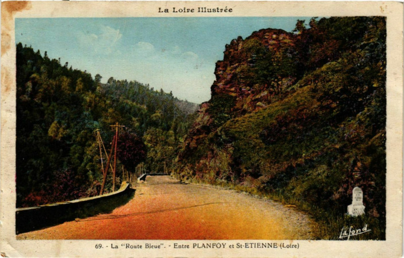 Carte postale ancienne La Route Bleue- Entree Playfoy etSaint-Etienne à Lay