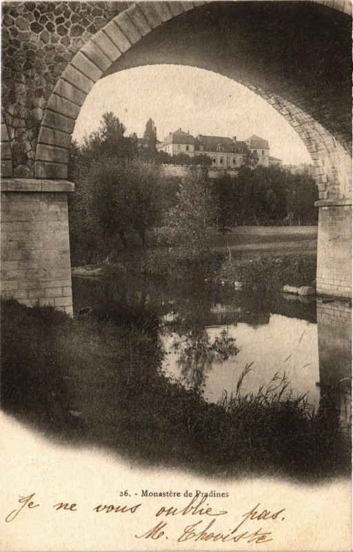 Carte postale ancienne Monastere de Pradines à Pradines