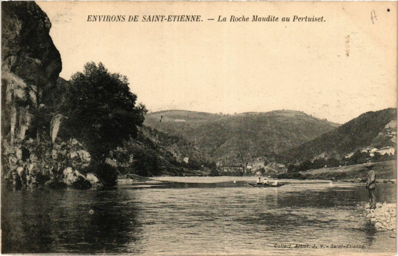 Carte postale ancienne La Roche Maudite au Pertuiset à Roche