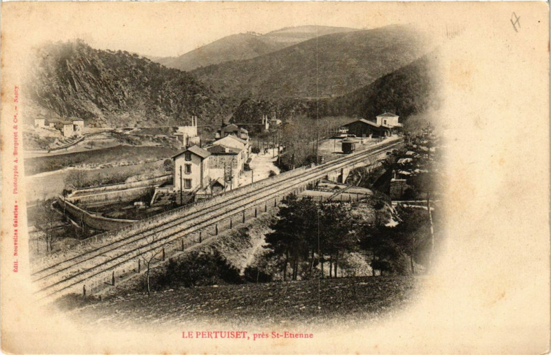 Carte postale ancienne Le Pertuiset-