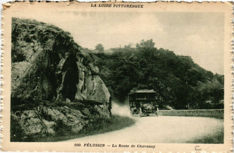Carte postale ancienne Pelussin- La Route de Chavanay à Pélussin