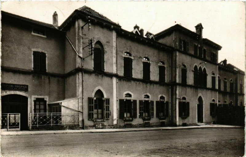 Carte postale ancienne Pelussin- Hopital à Pélussin
