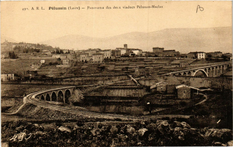 Carte postale ancienne Pelussin- Panorama à Pélussin