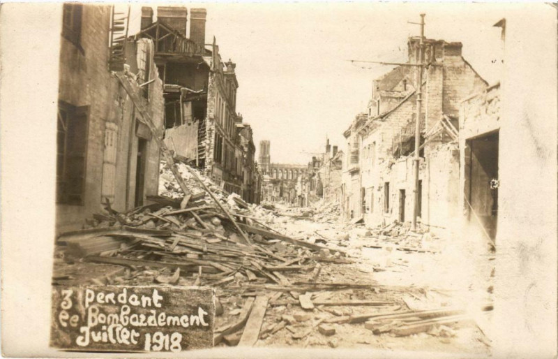 Carte postale ancienne Saint-Paul-en-Jarez Pendant le Bombardement Juillet 1918 à Saint-Paul-en-Jarez