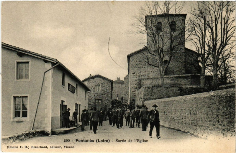 Carte postale ancienne Fontanes - Sortie de l'Eglise à Fontanès