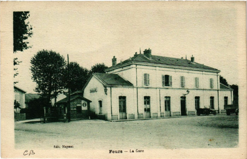 Carte postale ancienne Feurs - La Gare à Feurs