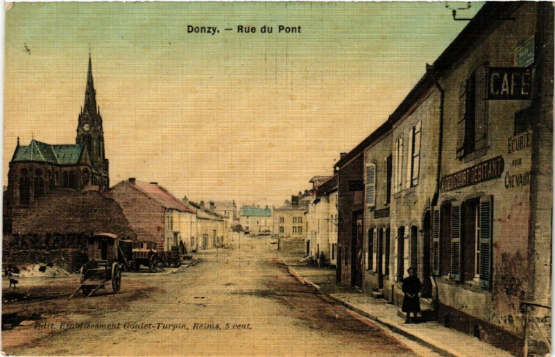 Carte postale ancienne Donzy - Rue du Pont