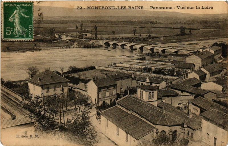 Carte postale ancienne Montrond-les-Bains - Panorama - Vue sur la Loire à Montrond-les-Bains