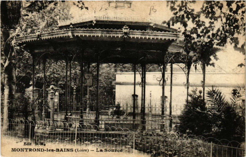 Carte postale ancienne Montrond-les-Bains - La Source à Montrond-les-Bains