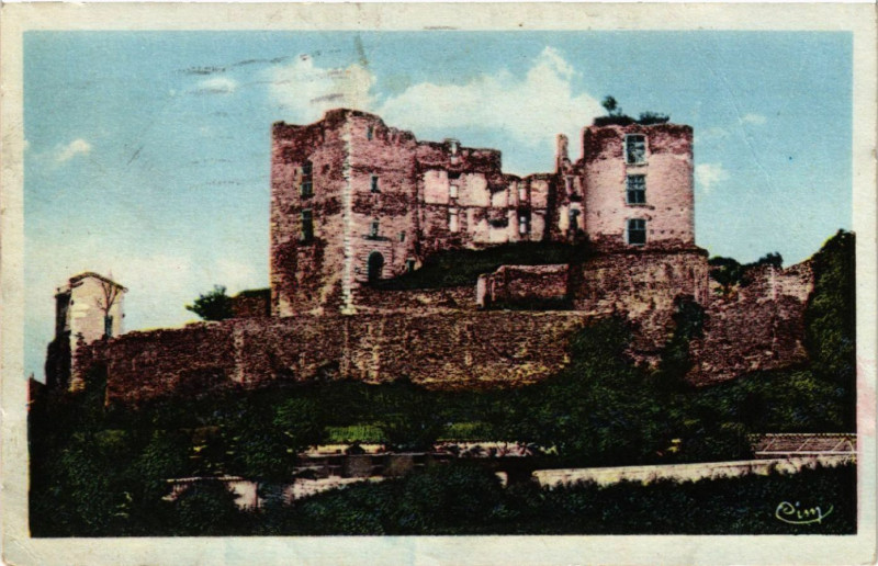Carte postale ancienne Montrond-les-Bains - Ancien Chateau Fort à Montrond-les-Bains