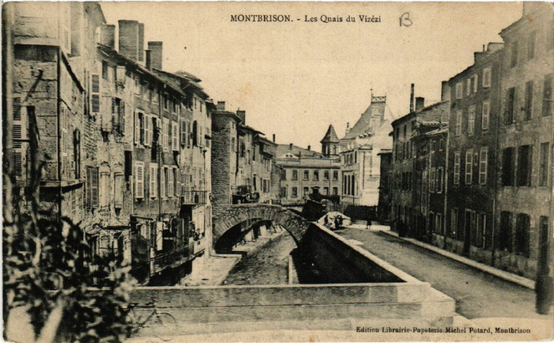 Carte postale ancienne Montbrison - Les Quais de Vizézi à Montbrison