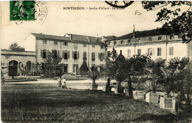 Carte postale ancienne Montbrison - Jardin d'Allard - Le Musée à Montbrison
