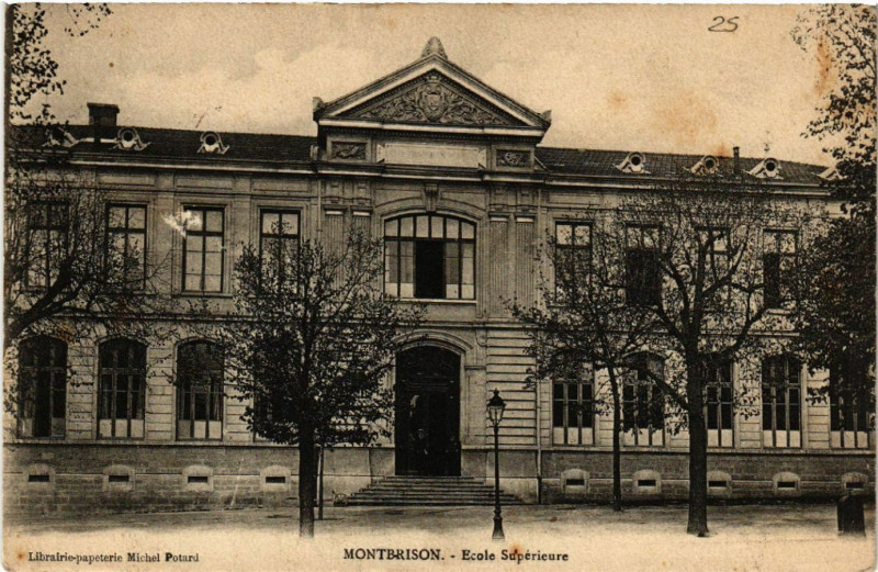 Carte postale ancienne Montbrison - Ecole Supérieure à Montbrison