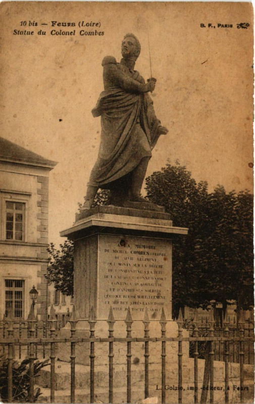 Carte postale ancienne Feurs - Statue du Colonel Combes à Feurs