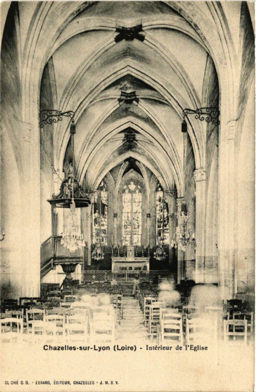 Carte postale ancienne Chazelles-sur-Lyon - Intérieur de l'Eglise à Chazelles-sur-Lyon