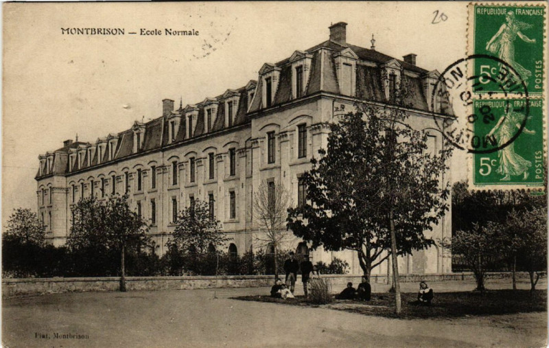 Carte postale ancienne Montbrison - Ecole Normale à Montbrison