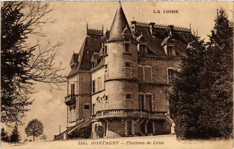 Carte postale ancienne La Loire - Montagny - Chateau de Léva à Montagny